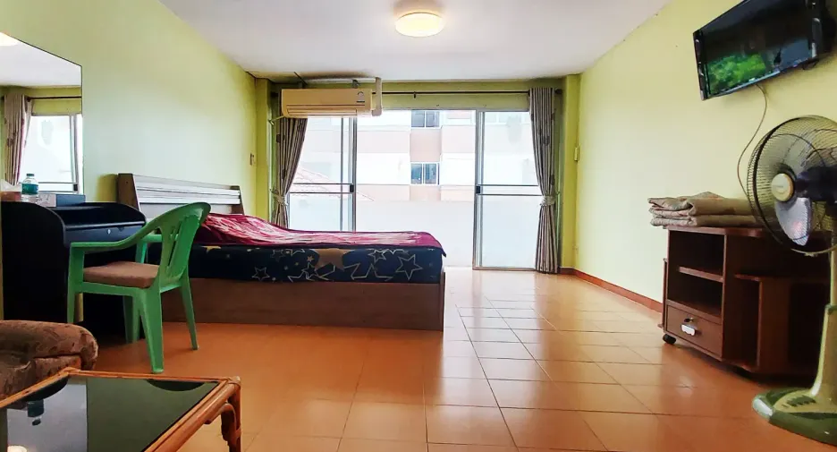 For sale 1 bed condo in Mueang Rayong, Rayong