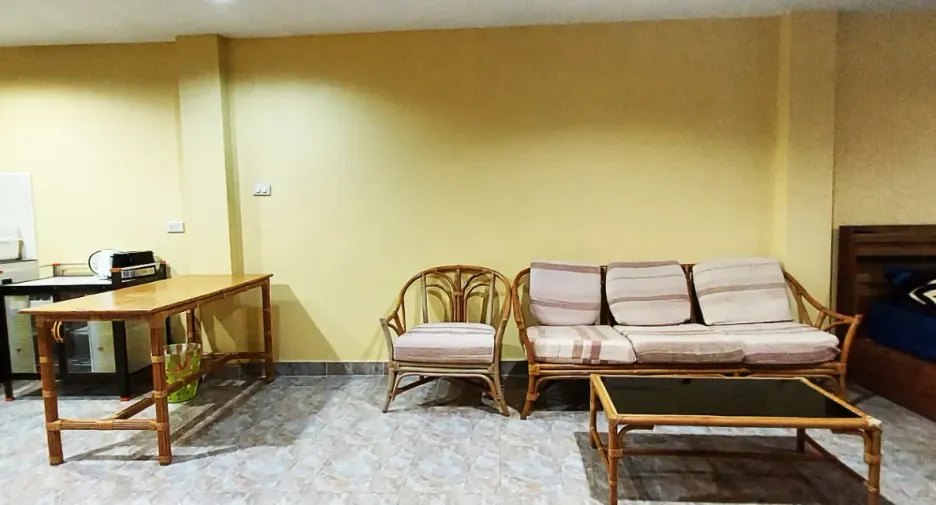 For sale 1 bed condo in Mueang Rayong, Rayong