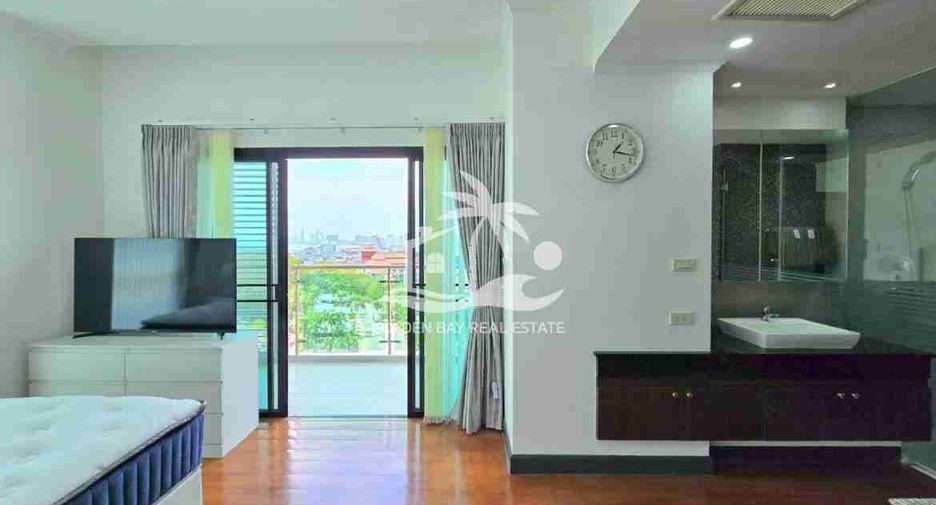 For sale 2 bedrooms condo in Pratumnak, Pattaya