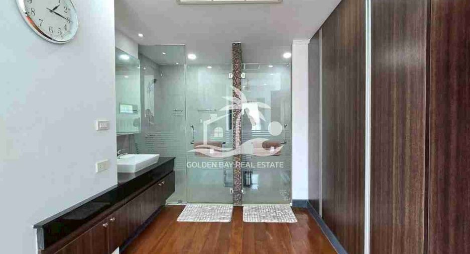 For sale 2 bedrooms condo in Pratumnak, Pattaya
