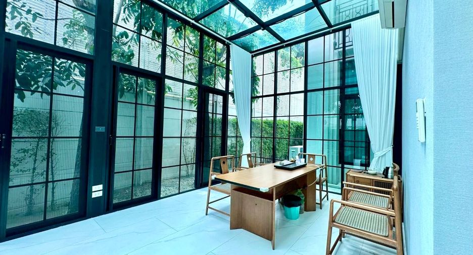 Casa en venta de 4 habitaciones en Suan Luang, Bangkok