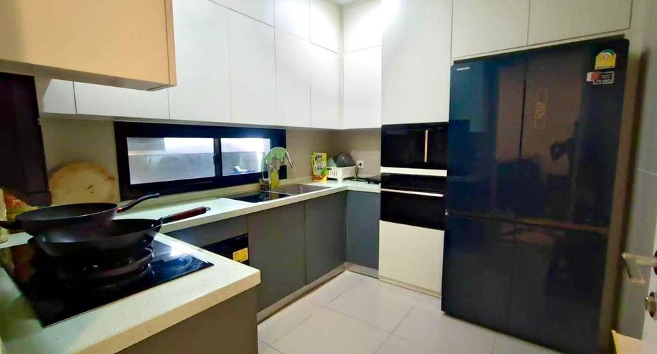 Casa en venta de 4 habitaciones en Suan Luang, Bangkok