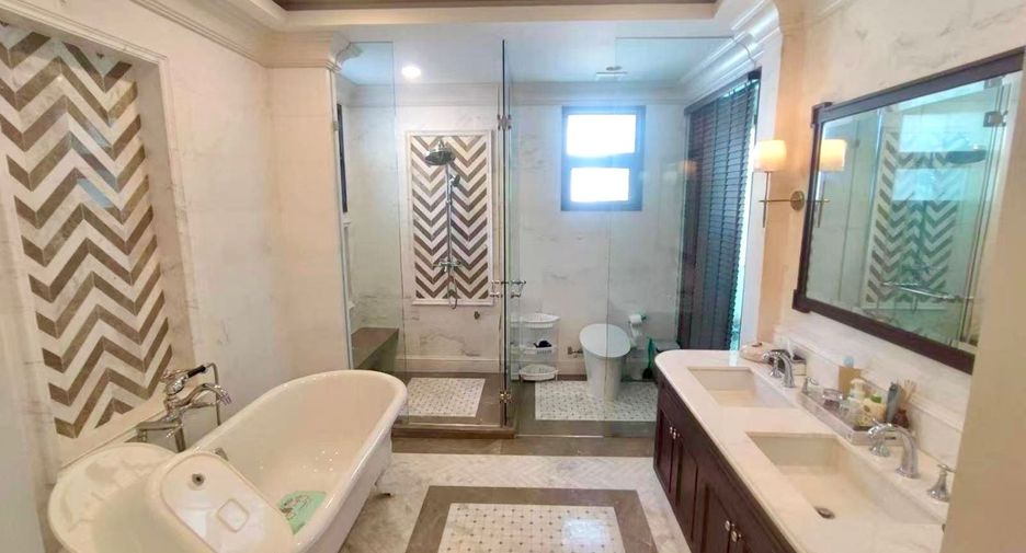 Casa en venta de 4 habitaciones en Suan Luang, Bangkok