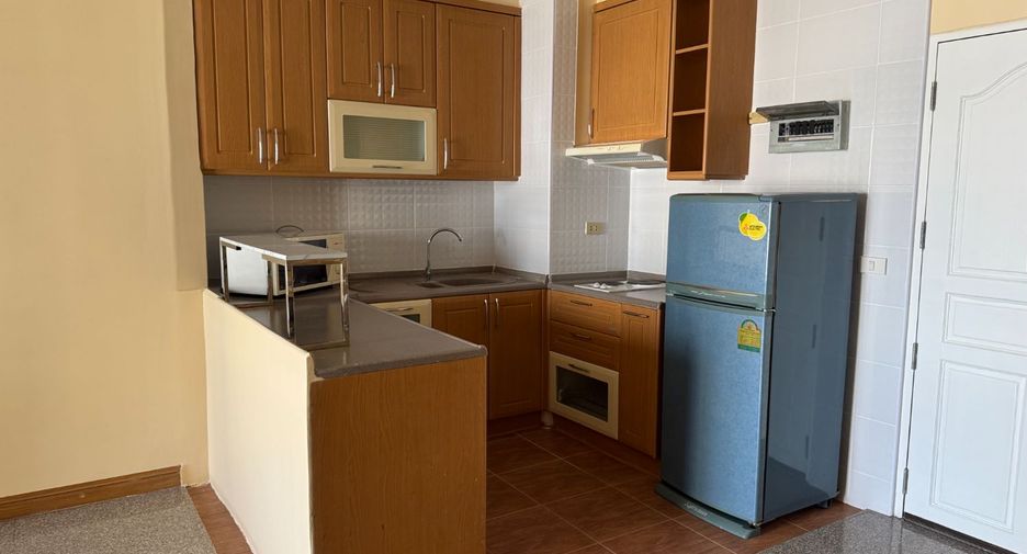For rent 2 bedrooms condo in Ratchathewi, Bangkok