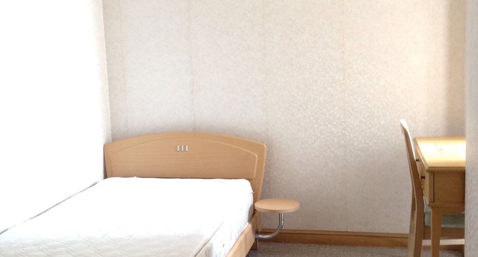 For rent 2 bedrooms condo in Ratchathewi, Bangkok