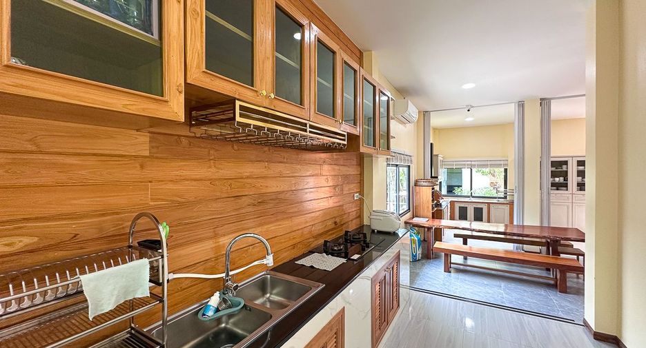 For sale 3 bedrooms house in Mae Wang, Chiang Mai