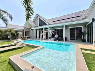 À louer 4 chambres maison à Bang Lamung, Chonburi