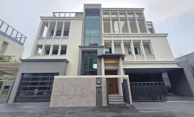ขาย 4 ห้องนอน บ้านเดี่ยว ใน บางกะปิ, กรุงเทพฯ