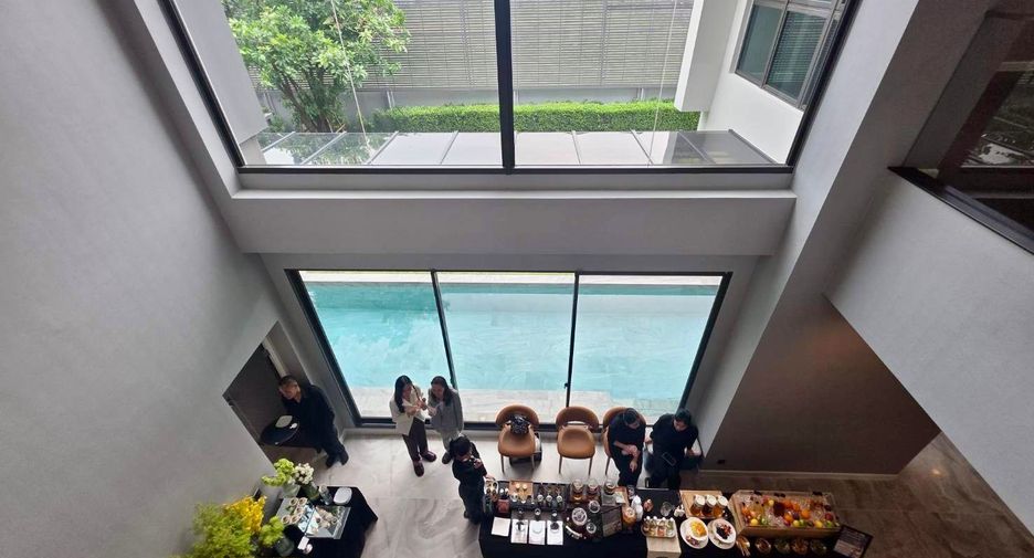 À vendre 4 chambres maison à Bang Kapi, Bangkok