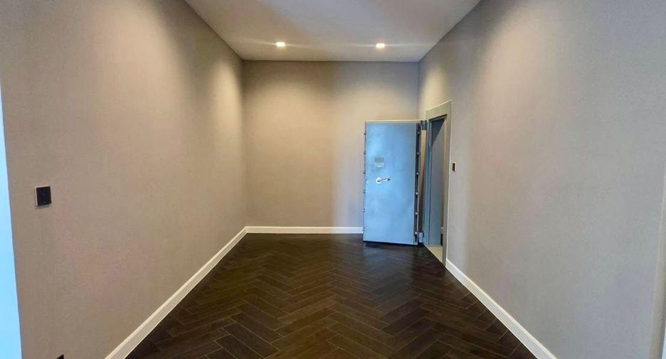 À vendre 4 chambres maison à Bang Kapi, Bangkok