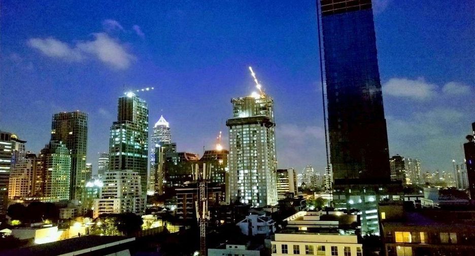 For sale 2 bedrooms condo in Pathum Wan, Bangkok