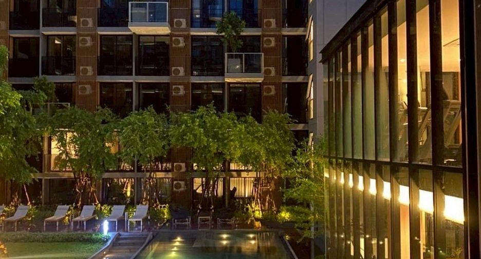 For rent 1 bed condo in Khlong Toei, Bangkok