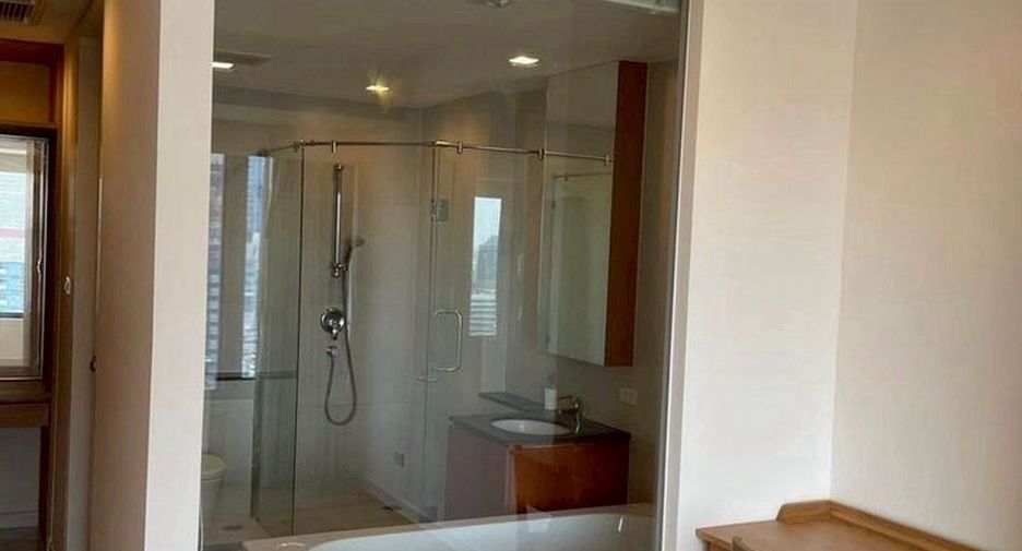 Condo en alquiler de 2 habitaciones en Sathon, Bangkok
