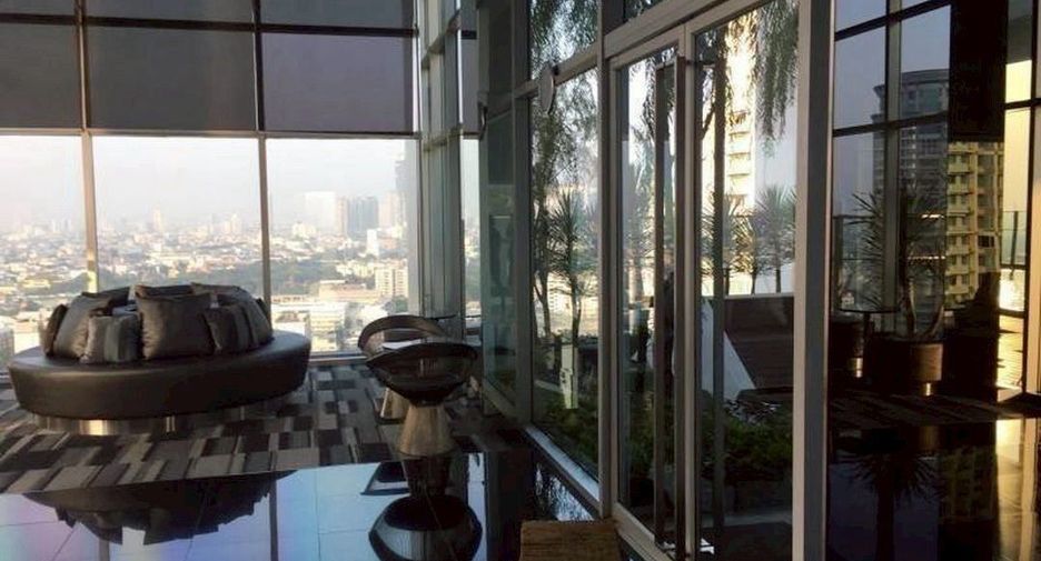 For sale 2 bedrooms condo in Sathon, Bangkok