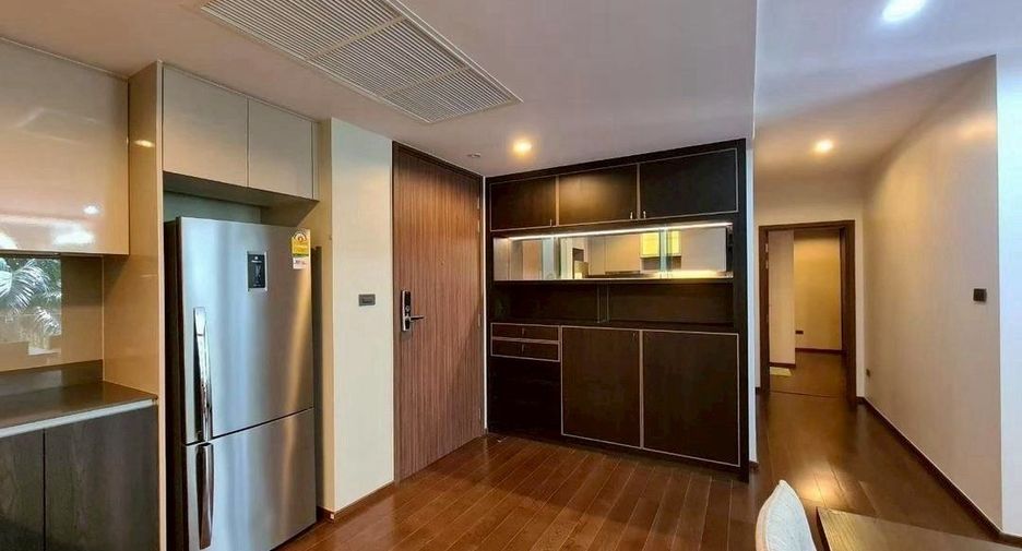 For rent 2 bedrooms condo in Sathon, Bangkok
