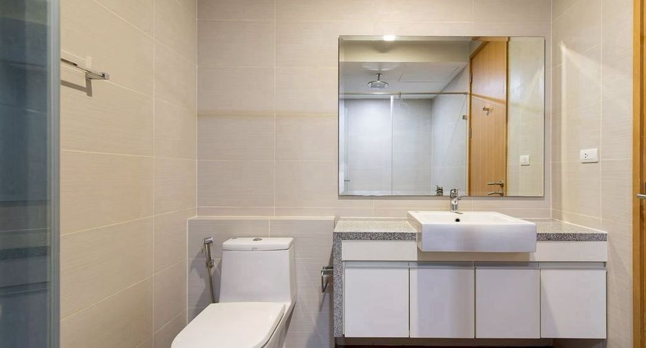 For rent 2 ベッドルーム condo in Khlong Toei, Bangkok