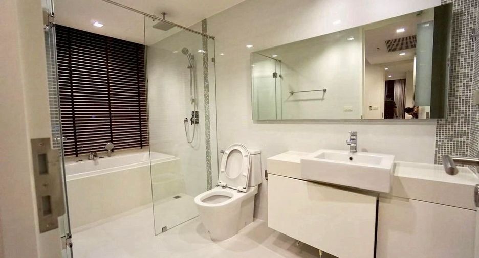 For sale 2 bedrooms condo in Sathon, Bangkok