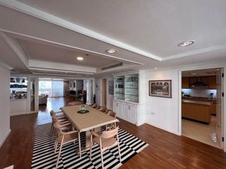 For rent 4 bedrooms condo in Watthana, Bangkok