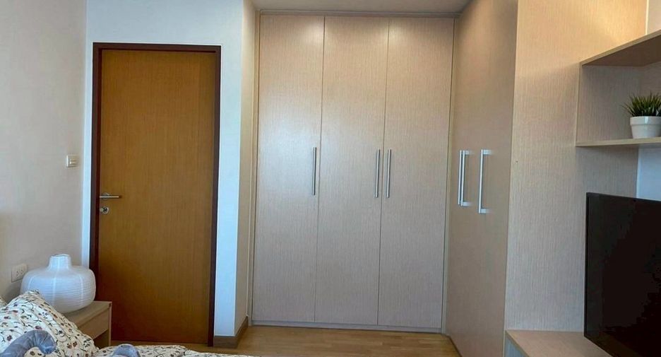 À louer et à vendre 3 chambres condo à Phra Khanong, Bangkok