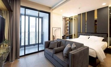 Wohnung zur Miete mit 1 Zimmer in Bang Rak, Bangkok