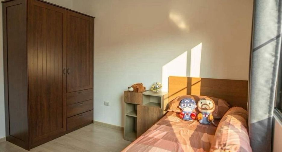 For rent 3 bedrooms townhouse in Bang Phli, Samut Prakan