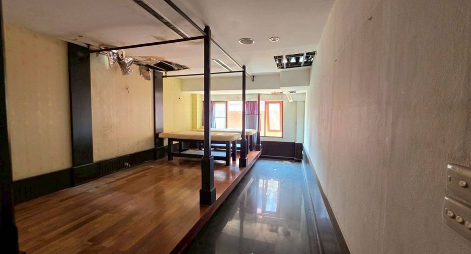 For rent retail Space in Central Pattaya, Pattaya