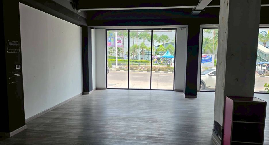 For rent retail Space in Central Pattaya, Pattaya