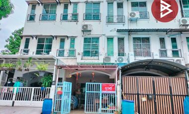For sale 3 ベッドルーム townhouse in Bang Bon, Bangkok