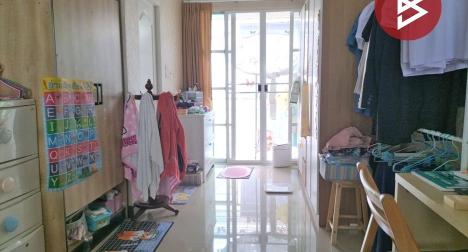 Reihenhaus zum Kauf mit 3 Zimmer in Bang Bon, Bangkok