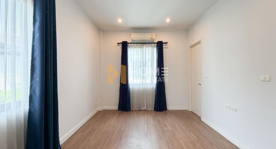 For sale 3 bedrooms house in Phasi Charoen, Bangkok