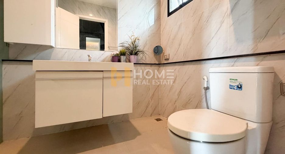 For sale 3 bedrooms house in Phasi Charoen, Bangkok
