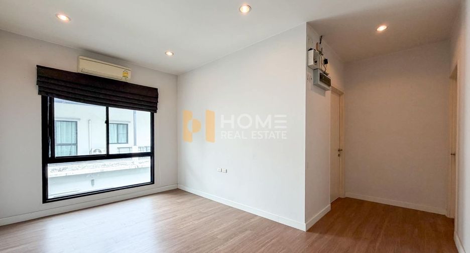 For sale 3 bedrooms house in Phasi Charoen, Bangkok