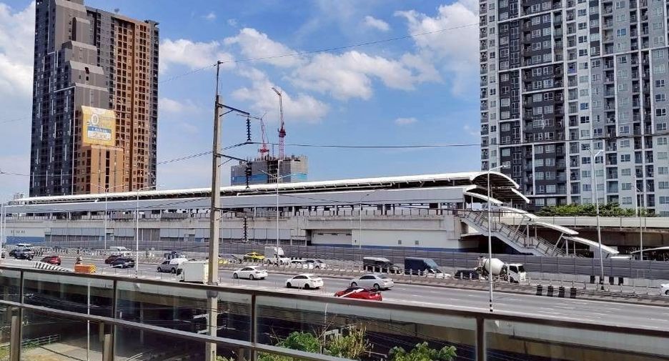 For sale 2 bedrooms condo in Thon Buri, Bangkok