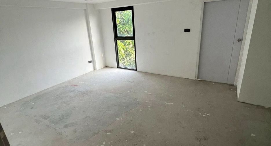 For rent 8 bedrooms office in Bang Khae, Bangkok