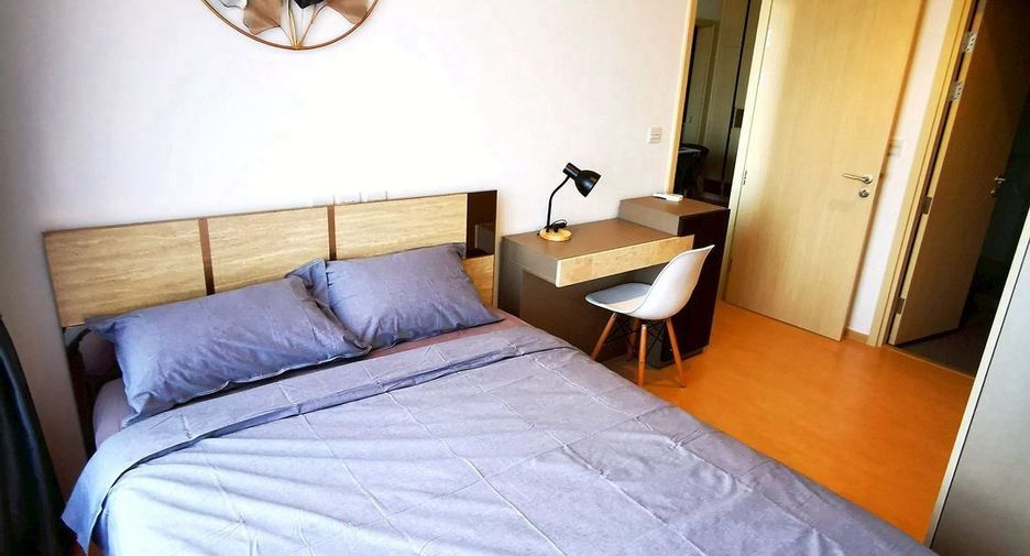 For rent 2 bedrooms condo in Watthana, Bangkok