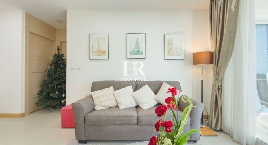 For rent 2 bedrooms condo in North Pattaya, Pattaya
