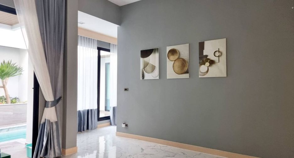 For sale 3 bedrooms villa in East Pattaya, Pattaya