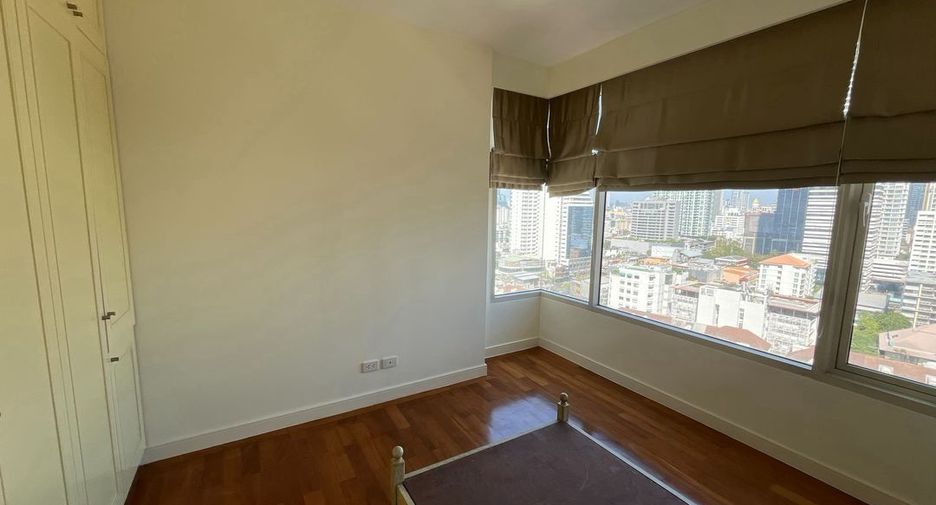 For rent 4 ベッドルーム condo in Watthana, Bangkok