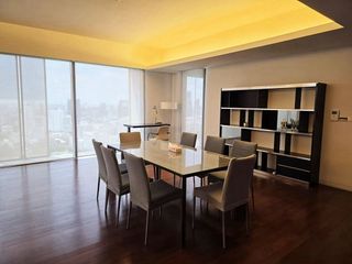 Condo en alquiler de 2 habitaciones en Pathum Wan, Bangkok