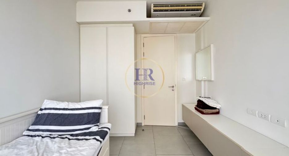 For rent 2 bedrooms condo in North Pattaya, Pattaya
