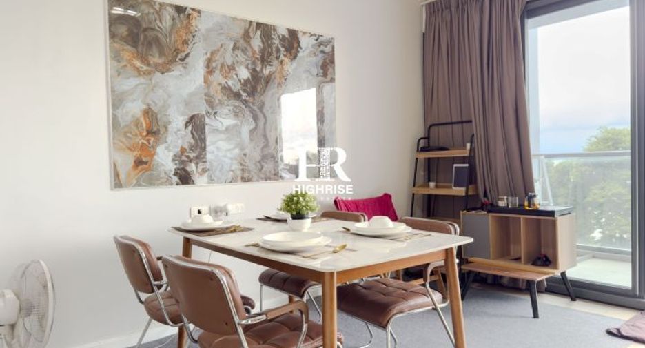 For rent 2 bedrooms condo in North Pattaya, Pattaya