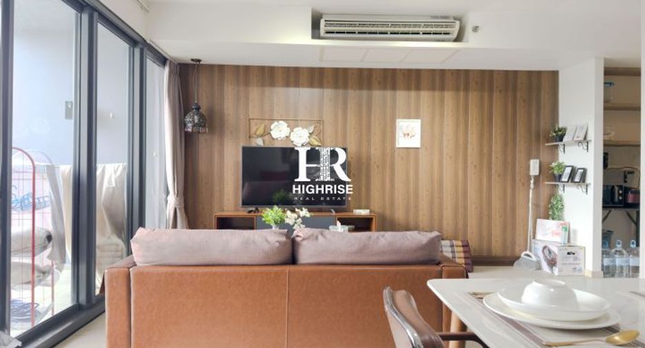 For rent 2 bedrooms condo in North Pattaya, Pattaya