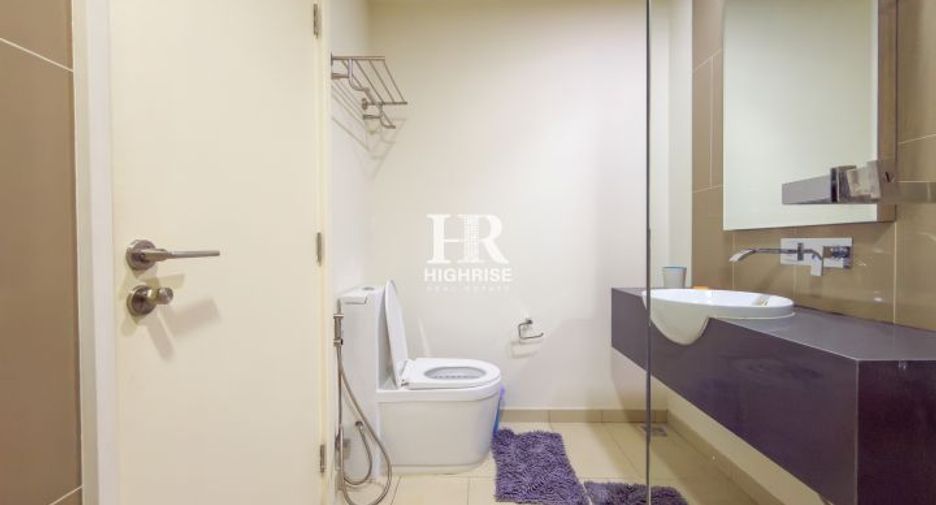 For rent 2 bedrooms condo in North Pattaya, Pattaya