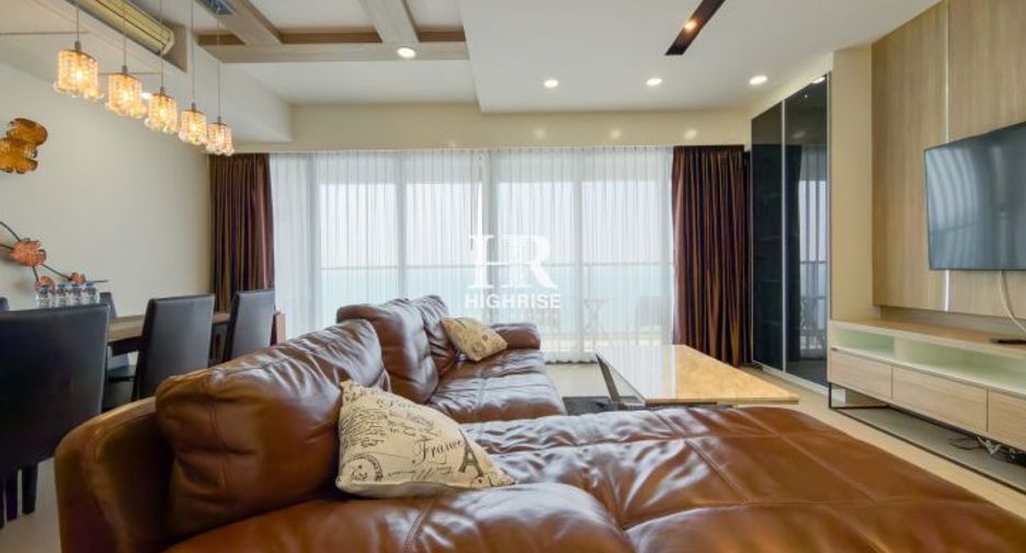 For rent 2 bedrooms condo in North Pattaya, Pattaya