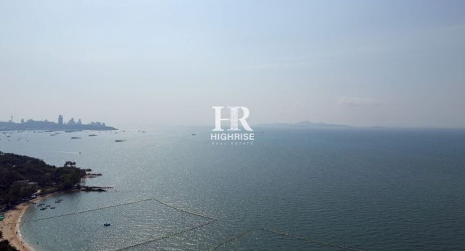 For rent 2 bedrooms condo in North Pattaya, Pattaya