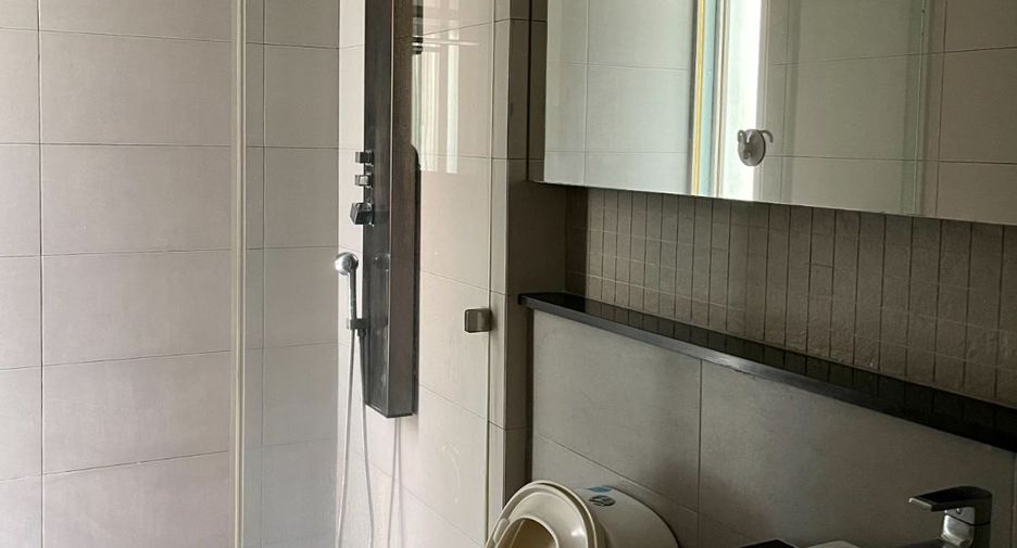 For sale 3 bedrooms condo in Central Pattaya, Pattaya