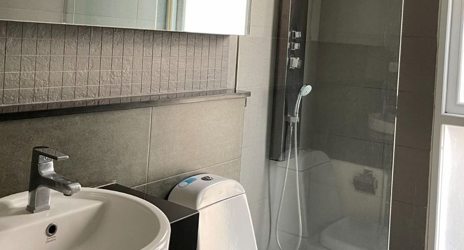 For sale 3 bedrooms condo in Central Pattaya, Pattaya