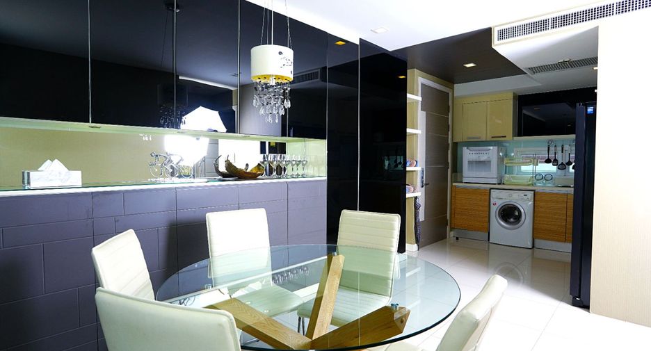 For sale 3 bedrooms condo in Central Pattaya, Pattaya