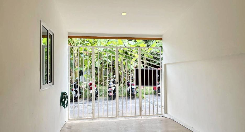 Casa adosada en venta de 2 habitaciones en Kathu, Phuket