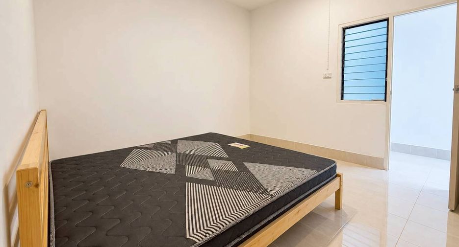 Casa adosada en venta de 2 habitaciones en Kathu, Phuket